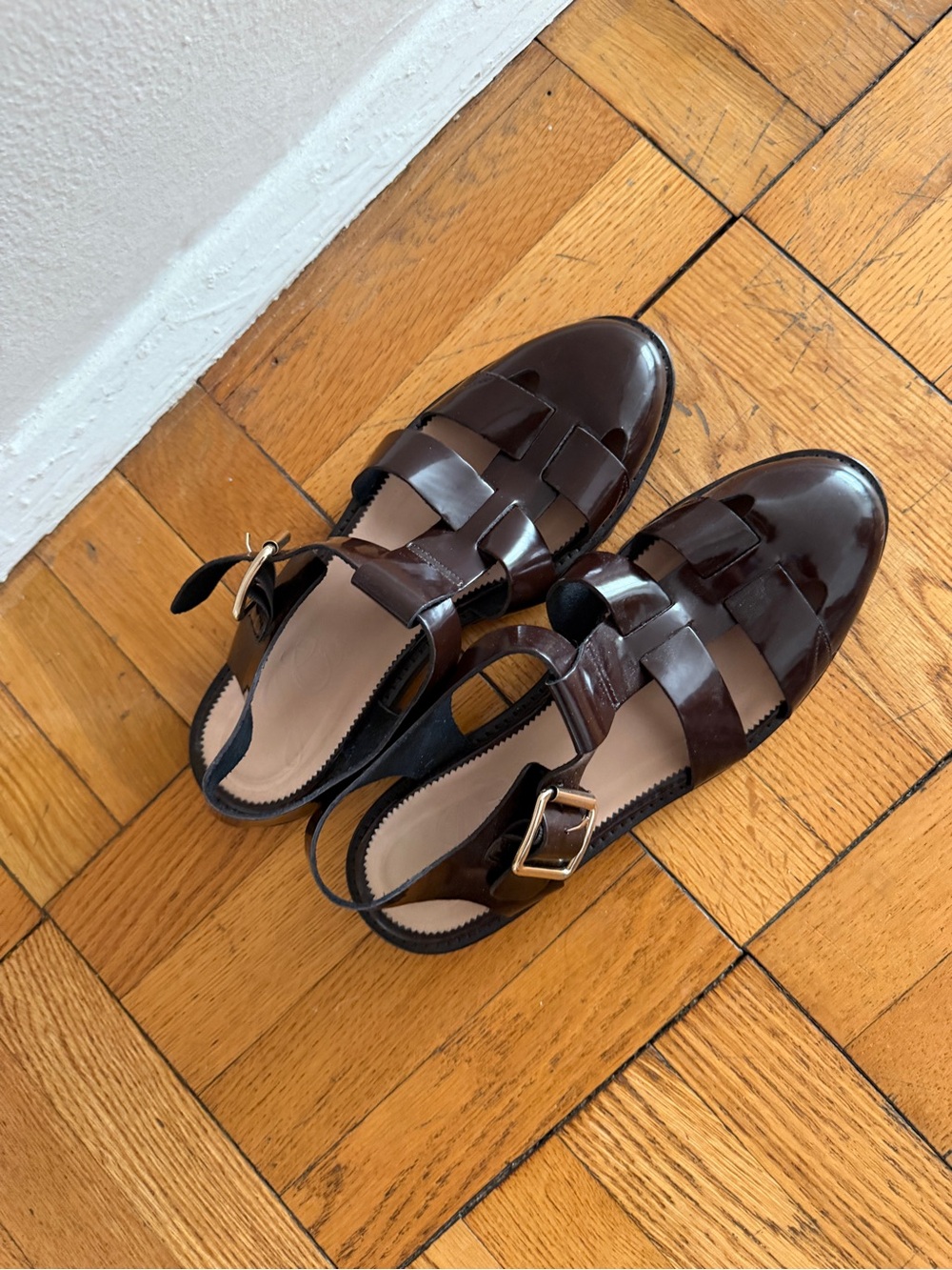 J. Crew FISHERMAN LUG-SOLE Glossy Dark Brown Fisherman Sandals women’s size 9